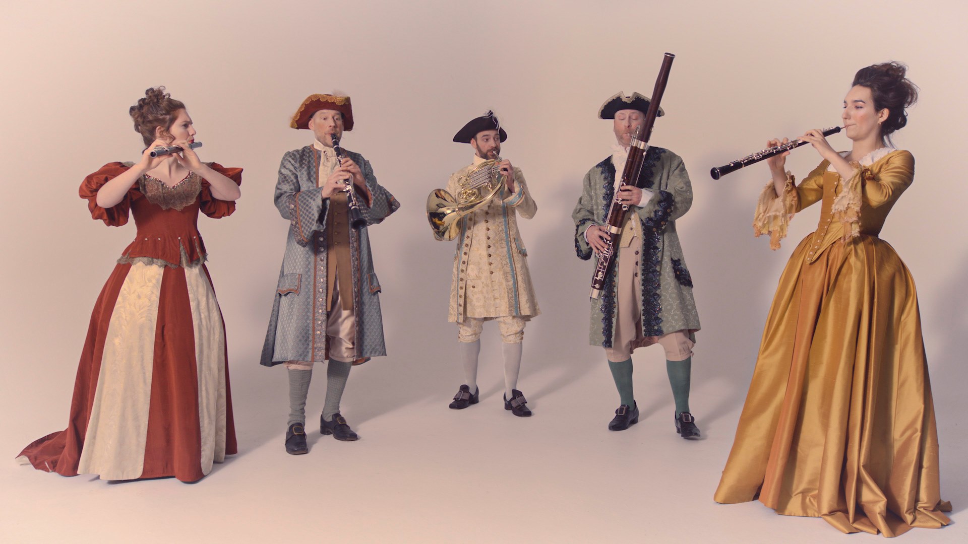 Photo de Pentaèdre en costumes d'époque